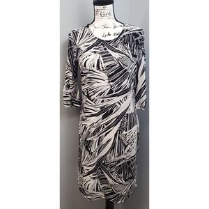 Alexandra + Oak Knee Length Dress Womens Medium Black White‎ Geo Print Stretch